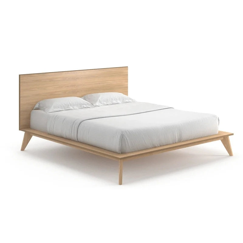 Cama King Size con plataforma y cabecero de madera